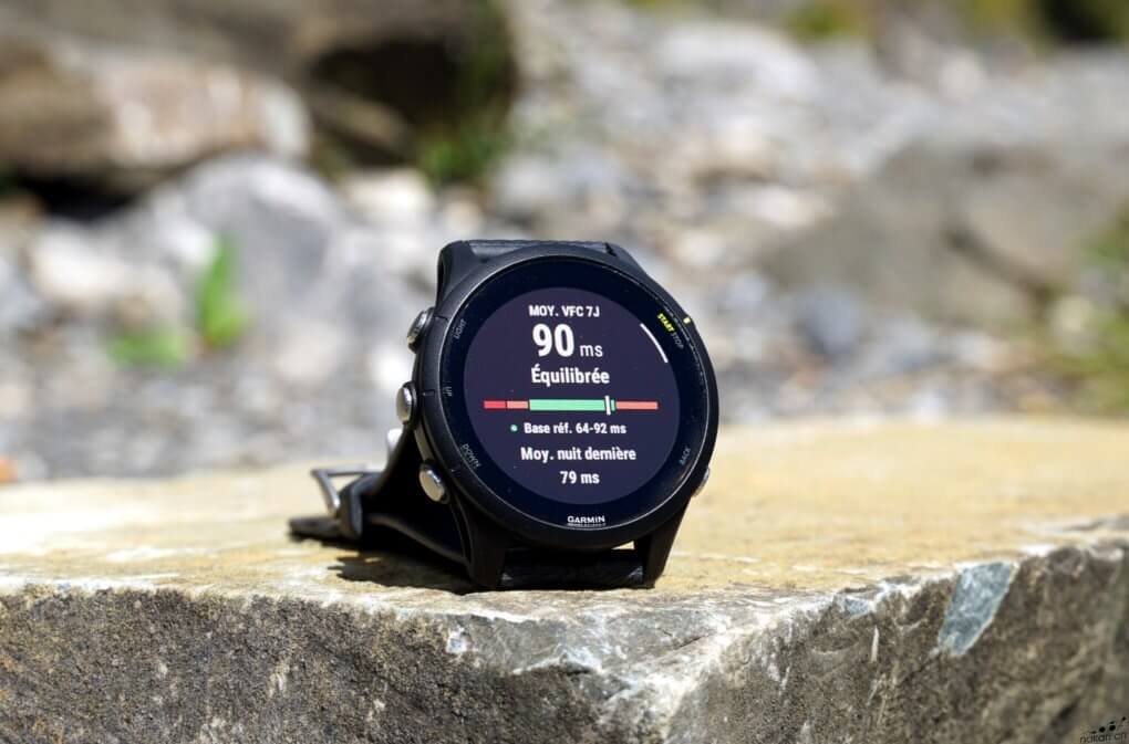 Garmin Forerunner 255S Music GPS montre running